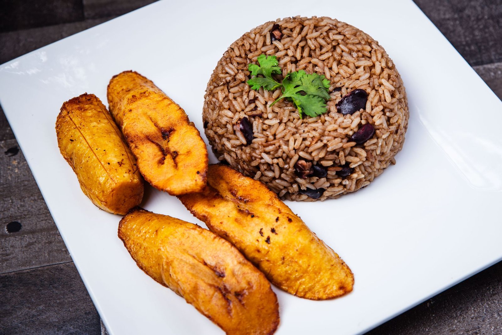 Nana saveurs kreyol et Caribéens, cuisine Haitian à Montréal